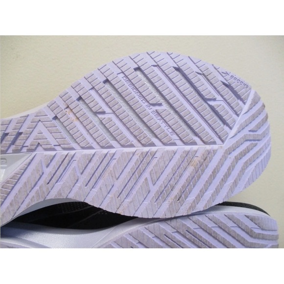 Brooks Shoes Womens 12 Levitate 5 Running Walking Trainer Comfort Gray Purple - Picture 11 of 14